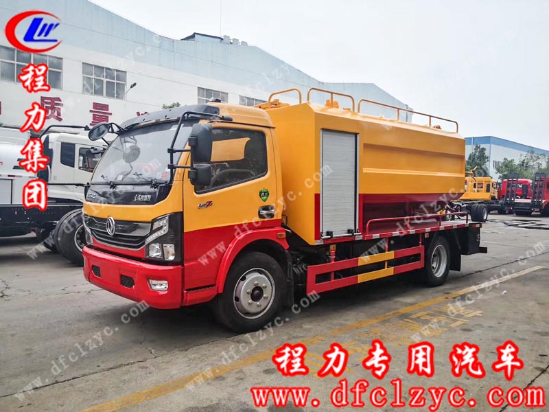 湖北程力生產(chǎn)的國六東風大多利卡清洗吸污車