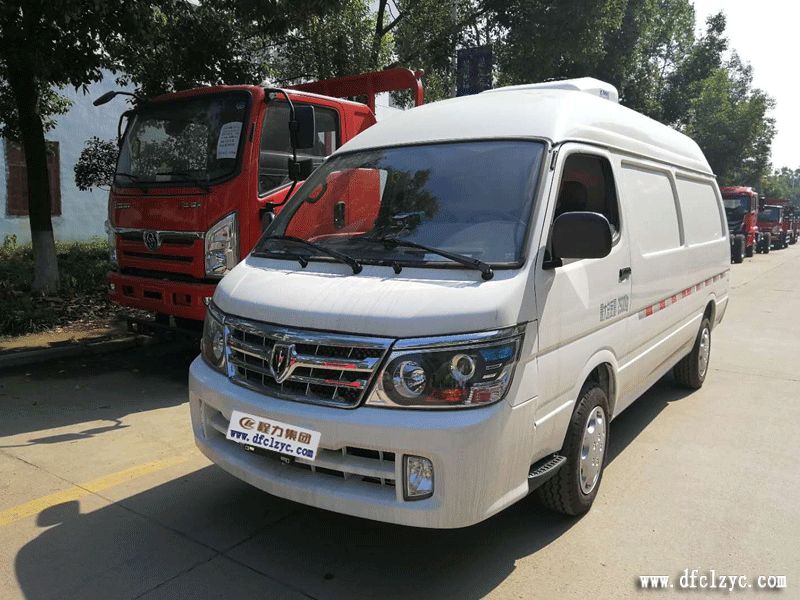 程力集團金杯面包冷藏車，好評如潮！