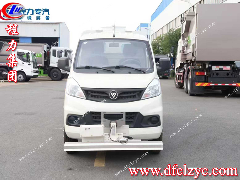 程力集團福田祥菱V2路面養(yǎng)護車：城市道路養(yǎng)護的得力助手